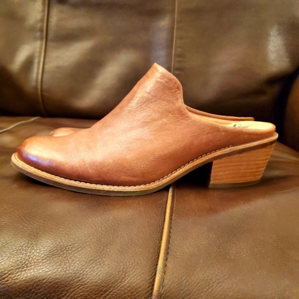 Sofft Brown Leather Mule/Clog